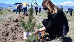ETÜ kampüsüne 251 şehit anısına 251 fidan dikildi