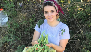 Emeksiz yazılan yazı , keyifsiz okunur Kucaklayan yüz