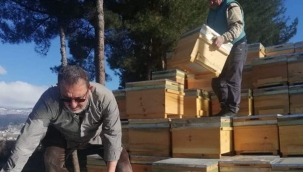 ORGANİK ARI YETİŞTİRİCİLERİNE KOVAN VE PETEK DAĞITIMI YAPILDI