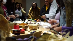 ATIKLAR, ALTI ASIRLIK GELECEKLE KÂĞITA DÖNÜŞÜYOR