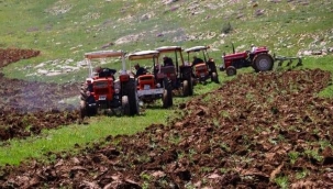 BAYBURT'TA 35 YILLIK ATIL TOPRAKLAR ÜLKE EKONOMİSİNE KAZANDIRILIYOR 