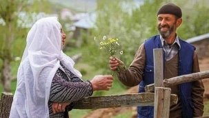 Emekli bir Türk ile evlenen 53 yaşındaki Rus hanım Türklere ait gözlemlerini anlatıyor...