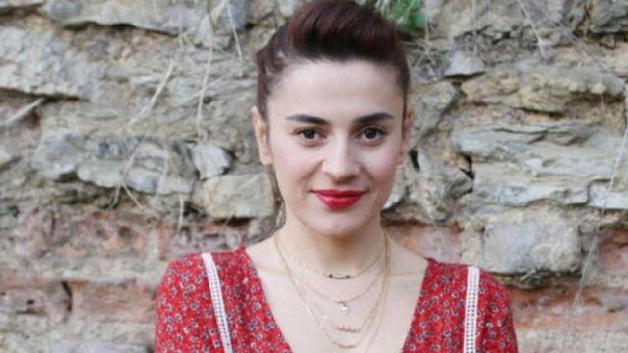 İstanbul'u terk edip kırsala gitti: Şarkıcı Ceylan Ertem köy evinden detayları paylaştı