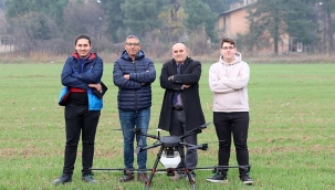 Bursa'nın 155 yıllık meslek lisesinde ilaçlama dronu üretildi