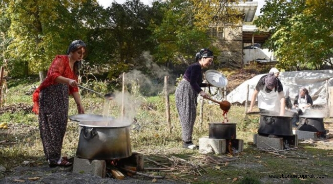 KOOPERATİF BÜNYESİNDE BİRLEŞEN HAKKARİLİ KADINLAR, ÜRETİM VE EĞİTİME KATKI SAĞLIYOR