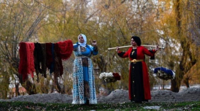 DOĞADAKİ RENKLERİN YÜREKLERE YANSIMASI