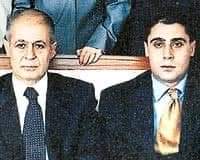 Bu beyefendinin adı; Levent Sezer...