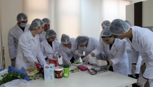 BESLENME BİLİMSEL BİR OLAYDIR 