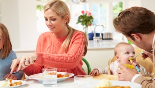 "Aynı Evin İçinde Birbiriyle Konuşmak Yerine Mesajlaşmak Tercih Ediliyor"