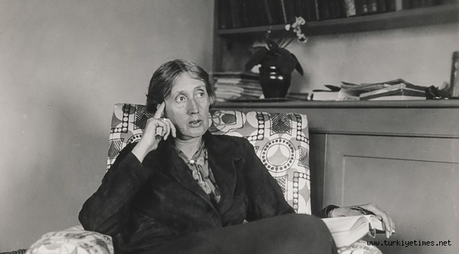 DÖNEMİNİN EN ÜNLÜ YAZARLARINDAN : VİRGİNİA WOOLF