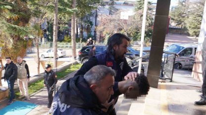 15 gün arayla bir kişiyi bıçakladı, bir kişiyi de öldürdü