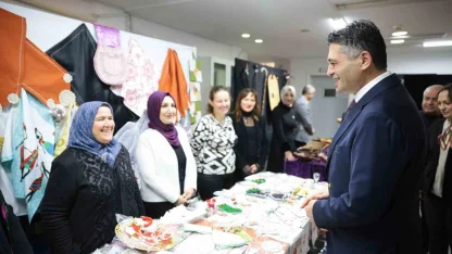 Aliağa Tüpraş Halk Eğitimi Merkezi’nden yeni yıl sergisi