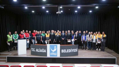 Aliağa’da orman yangınlarıyla mücadele eden personele teşekkür belgesi