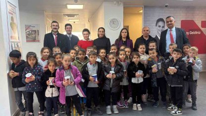 Ana sınıfı öğrencileri bankada tasarrufla tanıştı