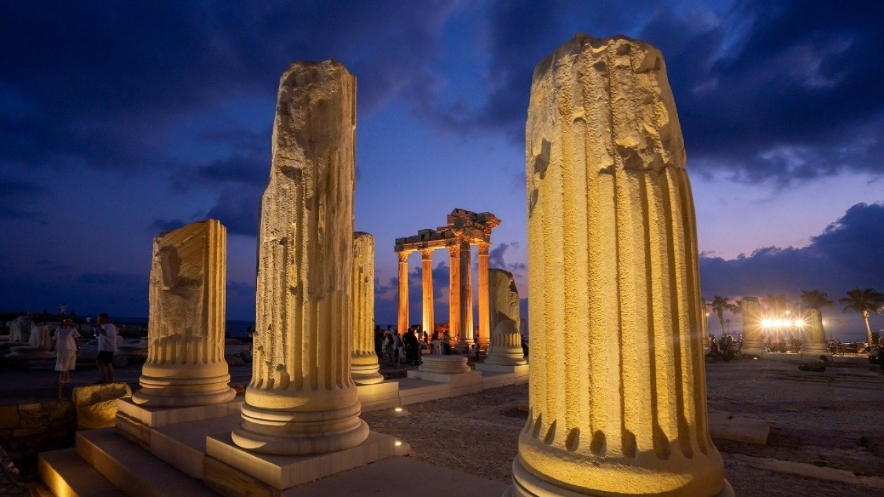 Antalya’da 2025 kazı sezonu: Tapınaklardan heykellere, mozaiklerden insanlık tarihinin en eski izlerine uzanan keşifler