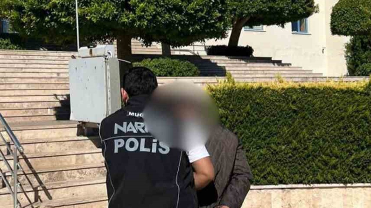 Aranan 2 şahıs yakalanarak cezaevine teslim edildi