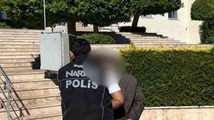 Aranan 2 şahıs yakalanarak cezaevine teslim edildi