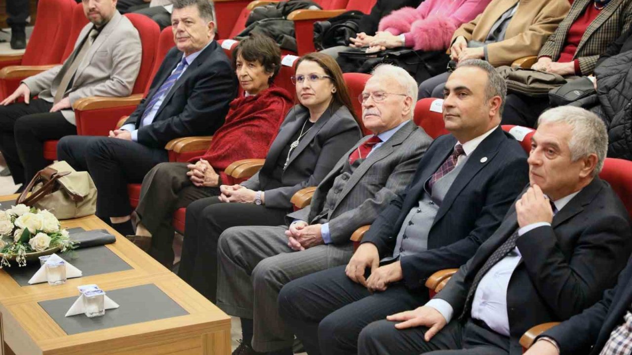 BARÜ’de "Bartınlı Bir Akademisyenin Hayatından Kesitler" söyleşisi düzenlendi