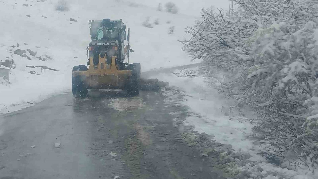 Battalgazi Belediyesi’nden kar yağışına karşı hızlı müdahale