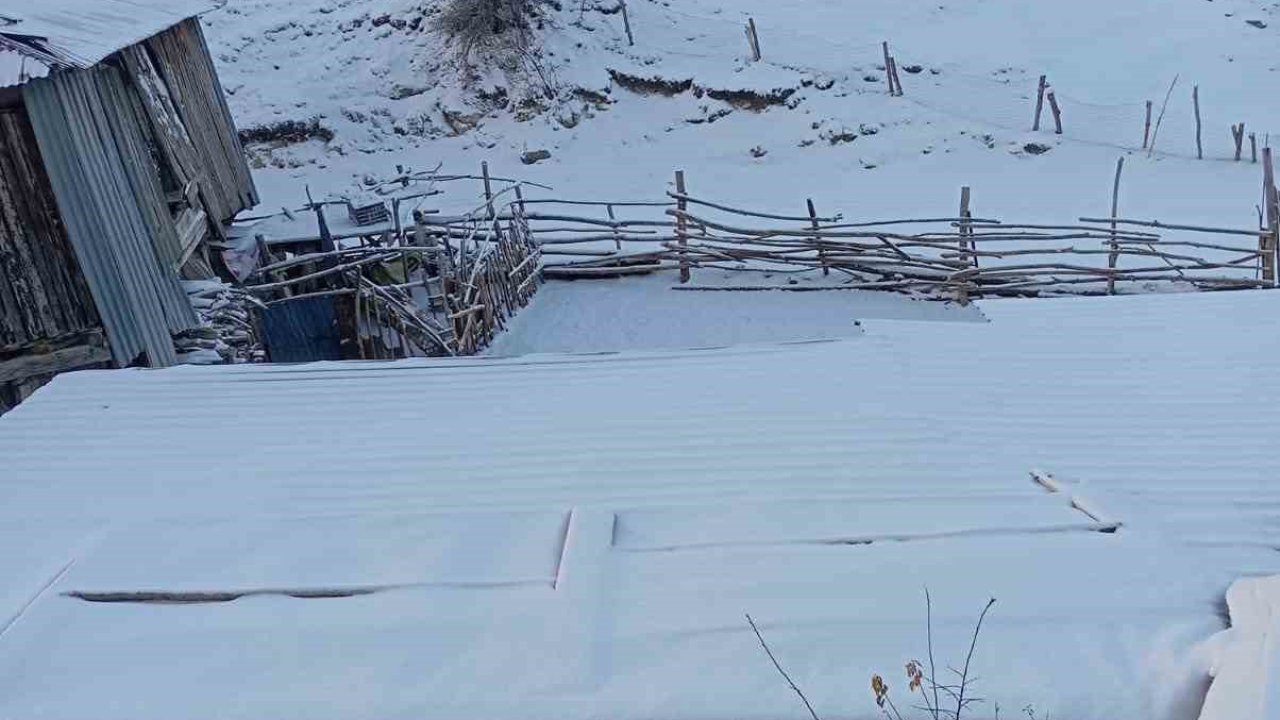 Beypazarı’nda kar yağışı etkili oldu