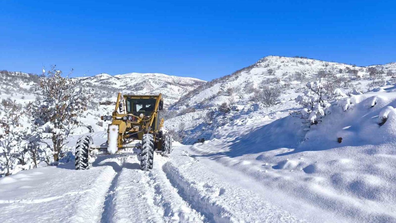 Bingöl’de 96 köy yolu ulaşıma kapandı