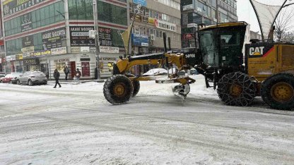 Bingöl’de beklenen kar yağışı başladı