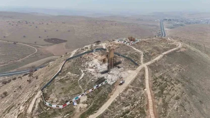 Bir yılda 400 bin kişi 3 bin yıllık kaleye çıktı