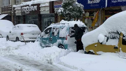 Bolu’yu kar esir aldı: "Hiç kimse panik yapmasın"