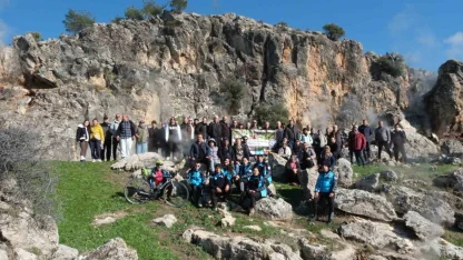 Buharkentliler ‘doğa ve tarih’ için yürüdü