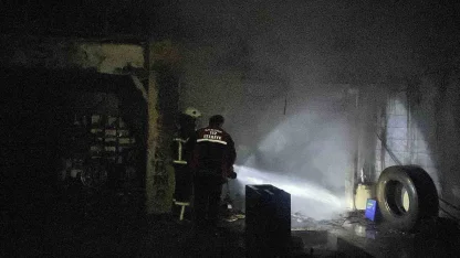 Burdur’da oto yıkamacıda yangın