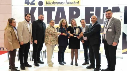 Büyükçekmece Belediyesi, TÜYAP Kitap Fuarı’nda edebiyatseverleri yazarlarla bir araya getirdi