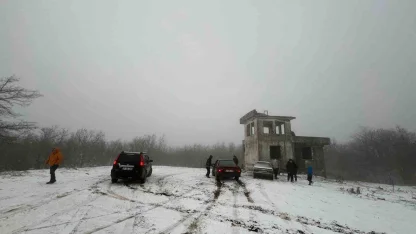 Çanakkale’de mevsimin ilk karı yağdı