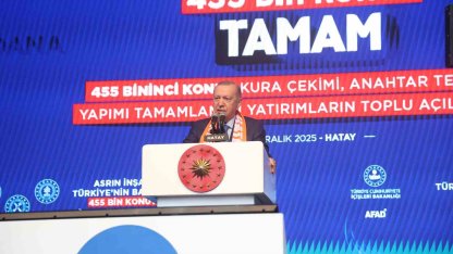 Cumhurbaşkanı Erdoğan: "Devletle milleti karşı karşıya getirmeye çalışanların hiçbirisi yok. Ama biz buradayız"