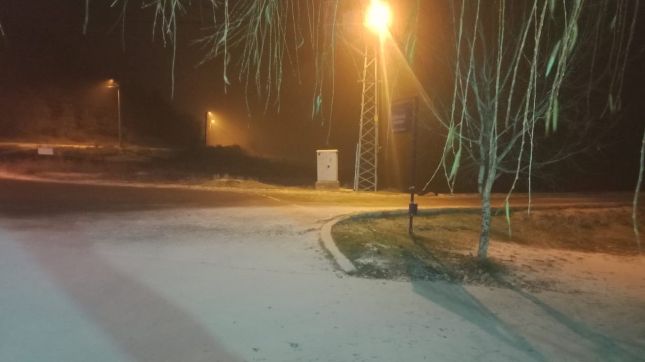 Denizli’nin yüksek kesimleri beyaza büründü