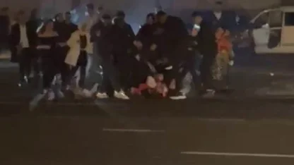 Diyarbakır’da düğün sonrası kavga: Damat, yerde yatan şahsa siper oldu