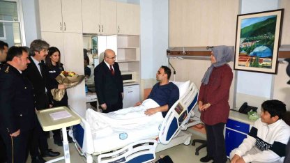 Emniyet Genel Müdürü Demirtaş, Yalova’daki çatışmada yaralanan polisi ziyaret etti