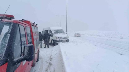 Erciş’te trafik kaza: 3 yaralı