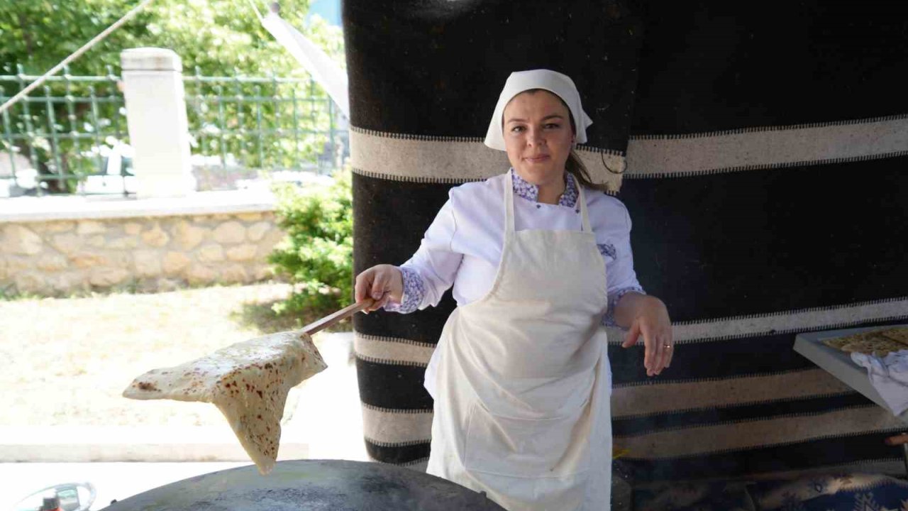 Ertuğrul Gazi’nin ev sevdiği yemeklerinde ’Yoğurtlu Gözleme’ coğrafi işaret yolunda
