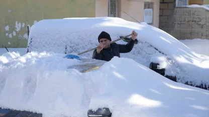Erzurum beyaz örtüsüne büründü