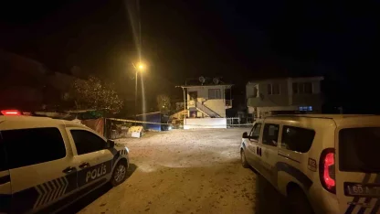 Evinin önünde silahlı saldırıya uğrayan motokurye hayatını kaybetti