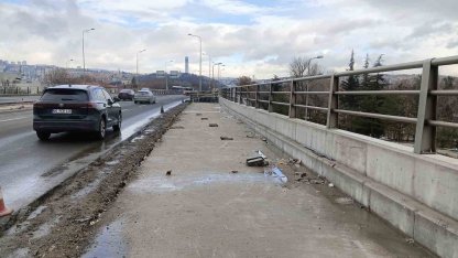 Fatih Köprüsü’ndeki açık inşaat alanı, ana arterdeki trafiği tehlikeye sokuyor