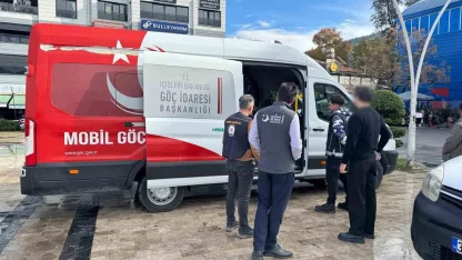 Fethiye’de yılbaşı öncesi yabancı uyruklulara yönelik denetimler sürüyor