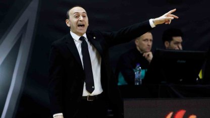 Galatasaray, başantrenör Yakup Sekizkök ile yollarını ayırdı