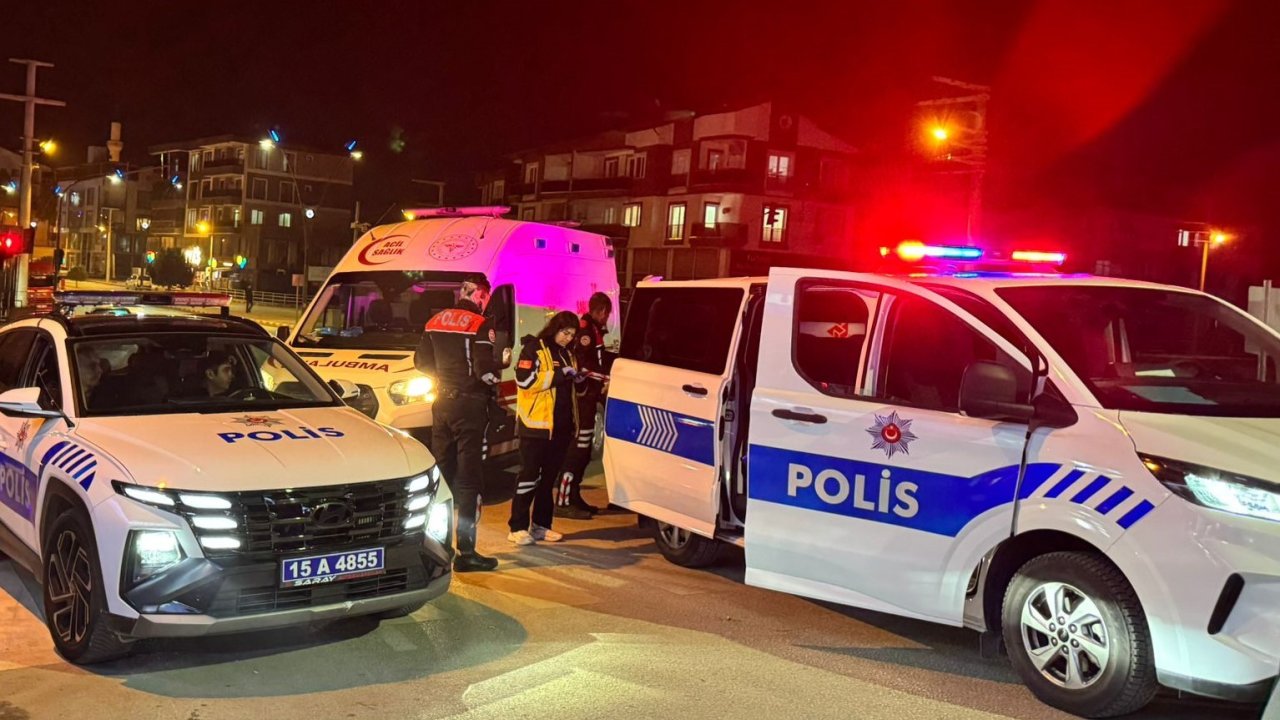 Girdiği markette raftaki şişeleri kırdı