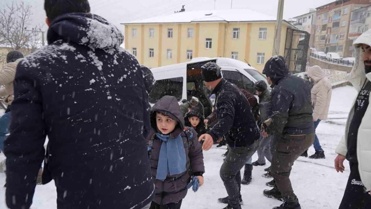 Gümüşhane’de kar esareti