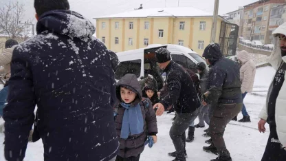 Gümüşhane’de kar esareti