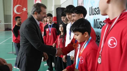 Gürsu’nun sporcularına ödül yağdı