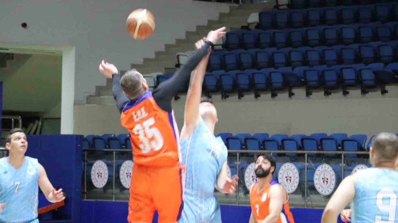 Hakkâri’de kurumlar arası basketbol heyecanı başladı