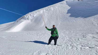 Harrut Yaylasına karlı yolda 4 saatlik tırmanış