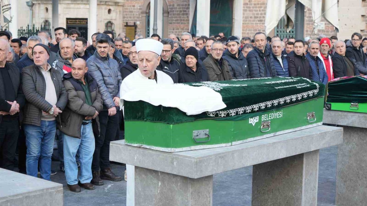 Hastanede cenazeler karıştı